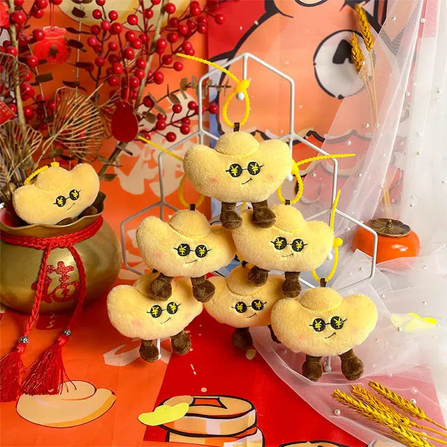 心水好物 财迷仿真元宝玩偶金元宝公仔包包创意挂饰#好运 毛绒 挂件 男女同款情侣款