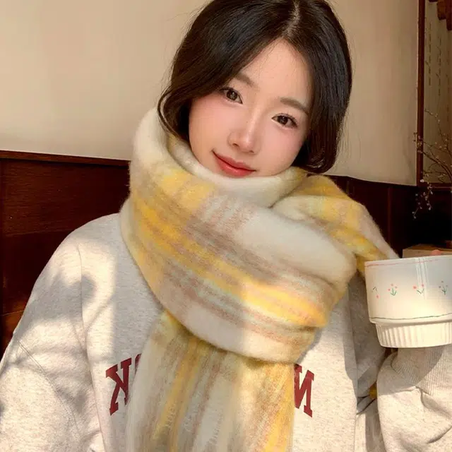 心水好物 韩系 高级氛围感保暖百搭流苏加厚 涤纶 绒线围巾 女款