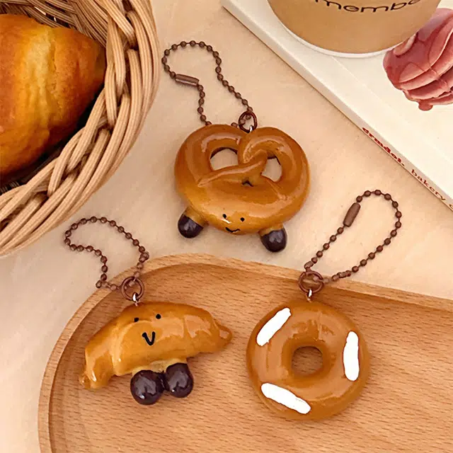 心水好物 仿真食玩面包心甜美百搭挂 树脂 挂件 男女同款情侣款