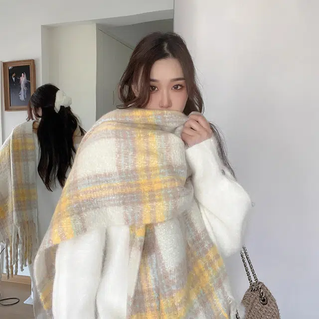 心水好物 韩系 高级氛围感保暖百搭流苏加厚 涤纶 绒线围巾 女款