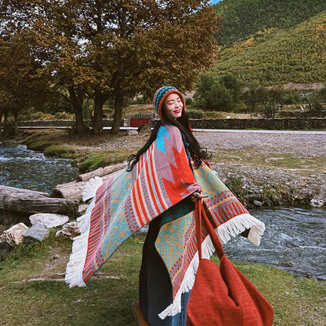 心水好物 民族风氛围感旅游穿搭旅行拍照出片外搭流苏保暖户外 聚酯纤维 披肩 女款