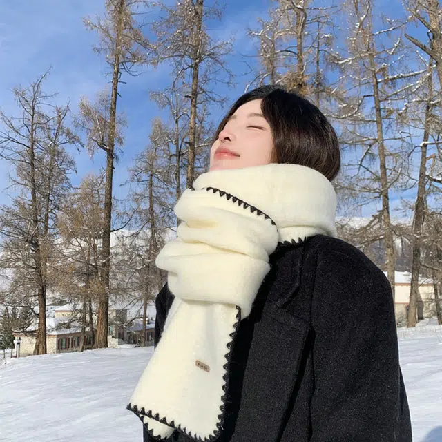 心水好物 羊毛混纺 韩系冬季氛围感锁边保暖防寒软糯亲肤 绒线围巾 男女同款情侣款