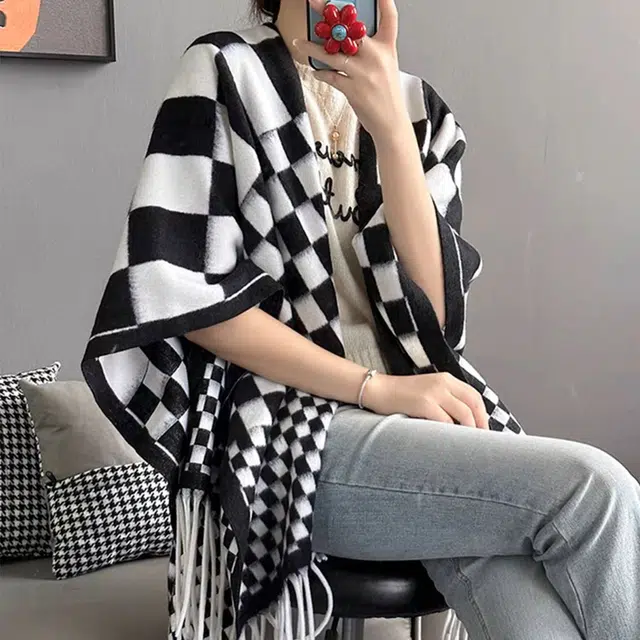 心水好物 时尚密码格纹双面仿羊绒秋冬季外搭高级感保暖 聚酯纤维 披肩 女款