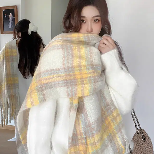 心水好物 韩系 高级氛围感保暖百搭流苏加厚 涤纶 绒线围巾 女款