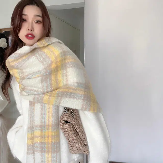 心水好物 韩系 高级氛围感保暖百搭流苏加厚 涤纶 绒线围巾 女款