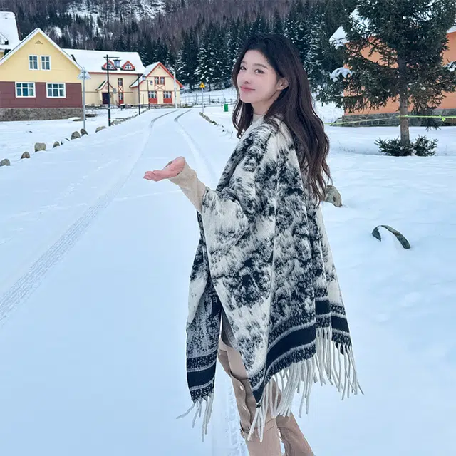 心水好物 复古名族风水墨画双面斗蓬外套女生秋季宽松流苏百搭保暖空调房上衣外搭 聚酯纤维 披肩 女款