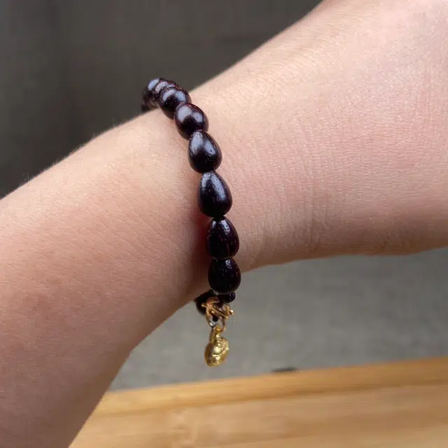 中藏 复古新中式文玩高级 小叶紫檀 名贵木作手串 女款