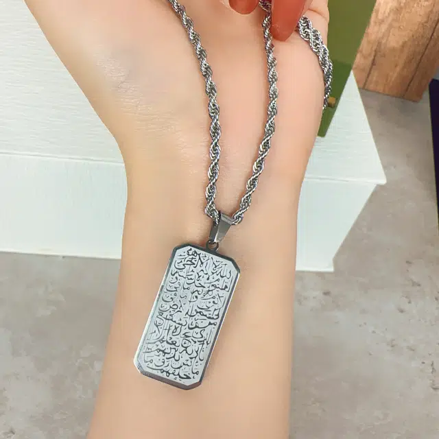 中藏 混乱牌子简约潮流百搭嘻哈街头 钛钢 吊坠 男女同款情侣款