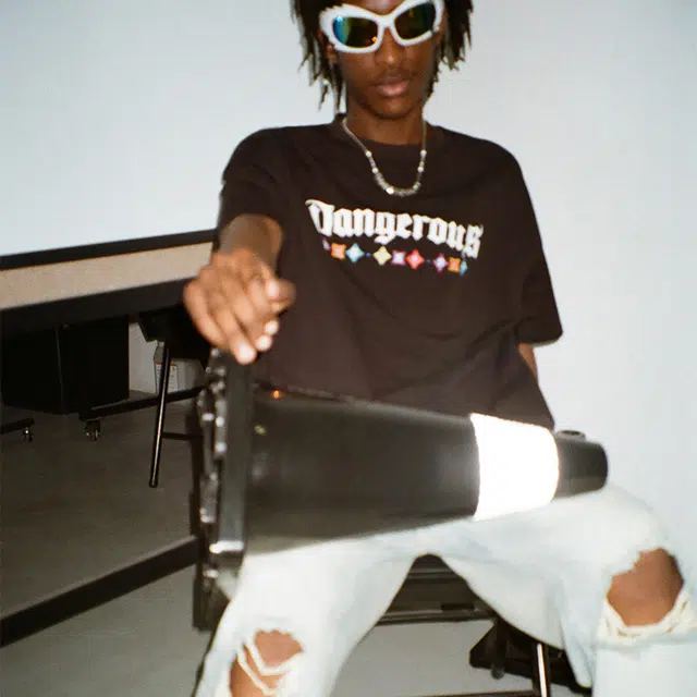 DANGEROUSPEOPLE T