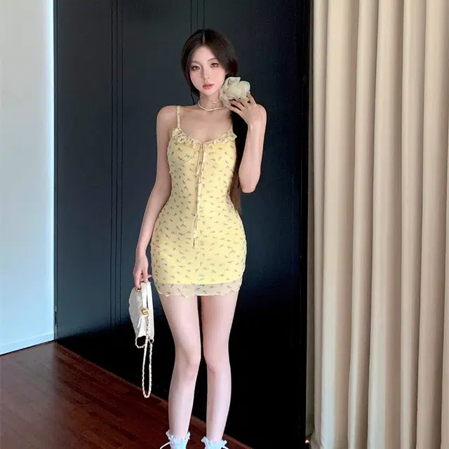 果瑱 甜美少女纯欲清新碎花木耳边系带网纱套头短款包臀裙吊带连衣裙 女款