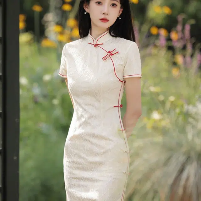 果瑱 蕾丝长款优雅复古简约日常通勤时尚舒适短袖连衣裙 女款