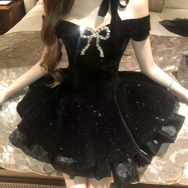 果瑱 文艺风法式时尚轻奢感高级感小礼服气质丝绒蓬蓬裙优雅短裙夏季短袖连衣裙 女款 黑色