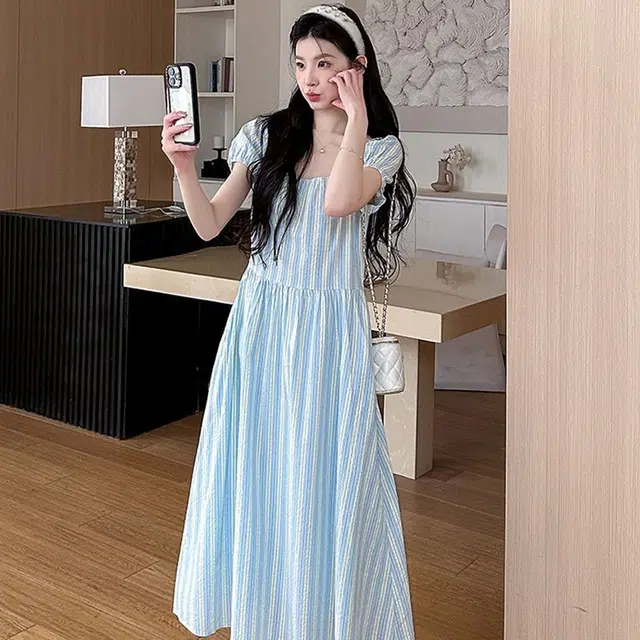 果瑱 乖乖女穿搭甜美少女极简主义法式优雅简洁条纹设计宽松显瘦度假风短袖连衣裙 女款