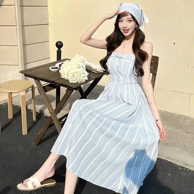 果瑱 乖乖女穿搭甜美少女极简主义优雅法式清新田园风格纹蕾丝装饰收腰设计显高显白休闲度假风吊带连衣裙 女款