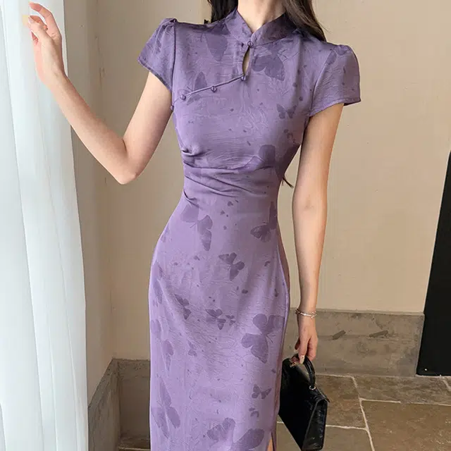 果瑱 新中式甜美少女穿搭极简主义现代立领国风旗袍缎面垂感蝴蝶印花修身收腰小个子短袖连衣裙 女款