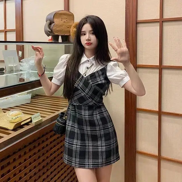 果瑱 学院风小众设计感开学季毕业季日常出游穿搭韩系假两件格子拼接衬衫裙小众高级别致短袖连衣裙 女款