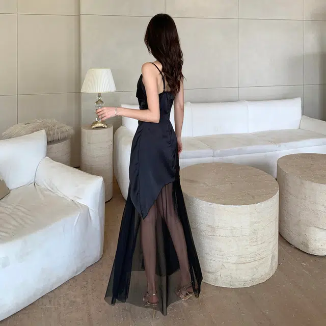 果瑱 法式高级感性感辣妹穿搭黑色网纱拼接褶皱遮肉显瘦不规则长款舞会生日公主裙吊带连衣裙 女款
