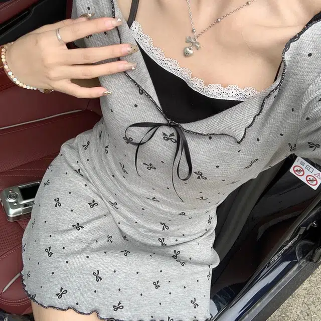 果瑱 时尚简约潮流法式设计蝴蝶结气质优雅甜美减龄复古风格出众假两件波点高腰修身显瘦收腰短款百搭简约日常通勤短袖连衣裙 女款