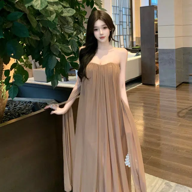 果瑱 法式高级感辣妹露背度假长裙无袖连衣裙 女款