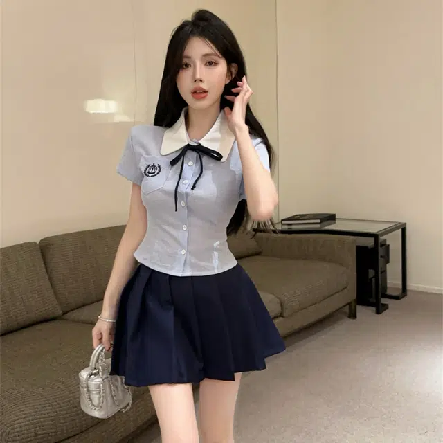 果瑱 学院风小众设计感短袖上衣高腰短裙裙装套装 女款