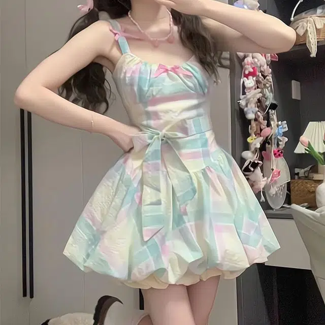 果瑱 甜酷风森海边度假风彩虹甜点可爱少女甜美彩色拼色百搭简约吊带连衣裙 女款