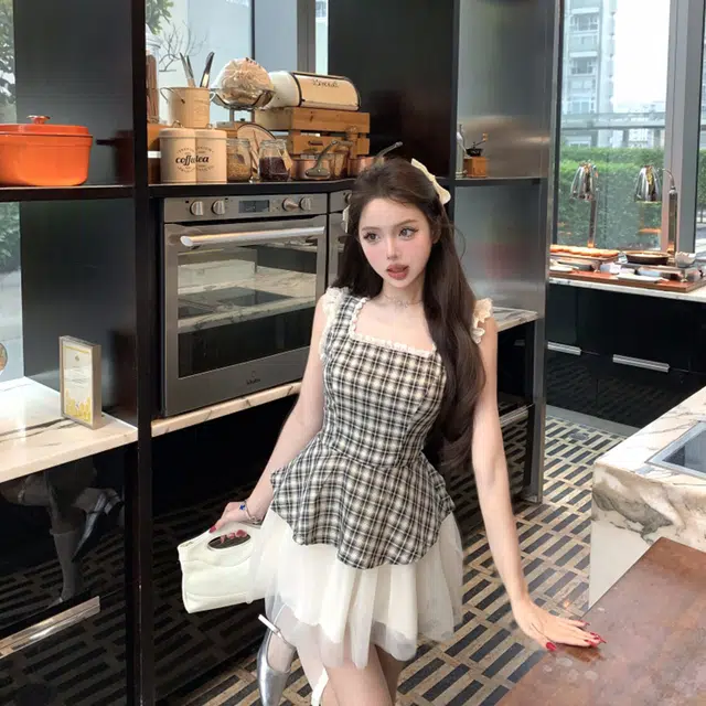 果瑱 轻盈蓬蓬性感舒适修身显瘦魔法秘境时尚潮流小个子法式气质优雅格子仙淑女简约百搭气质休闲吊带连衣裙 女款
