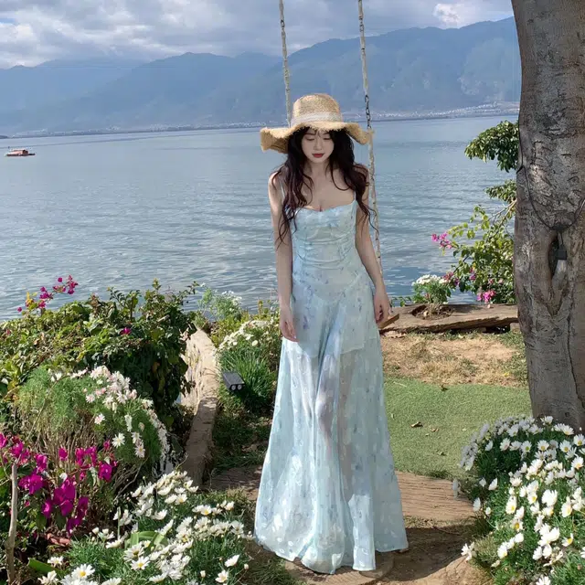 果瑱 乖乖女穿搭甜美少女极简主义法式温柔千金风碎花内衬网纱垂顺海滩度假长裙吊带连衣裙 女款