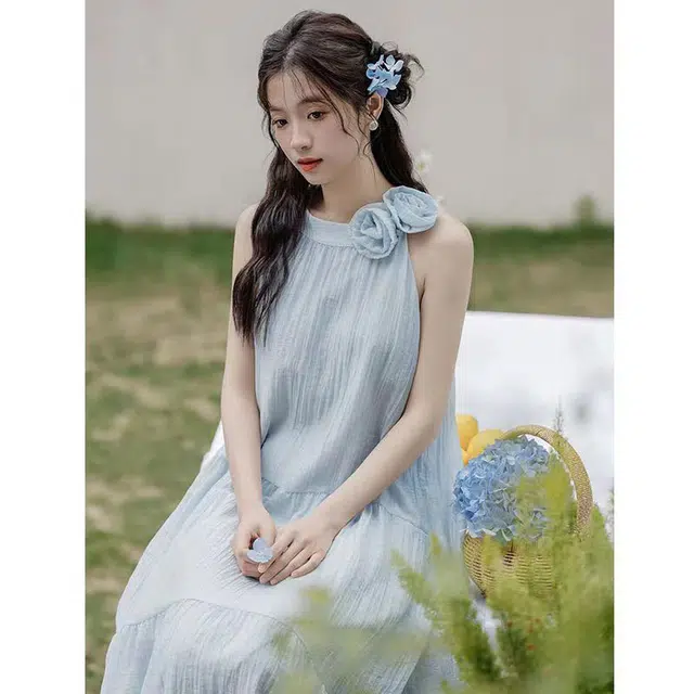 果瑱 夏装法式气质挂脖纯色高个子显瘦初恋别致长裙子海岛度假穿搭慵懒风温柔软糯舒适百搭风格无袖连衣裙 女款