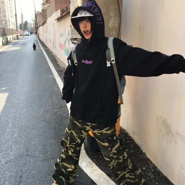 果瑱 美式高街小众设计感字母连帽宽松百搭舒适时尚潮牌休闲卫衣 女款