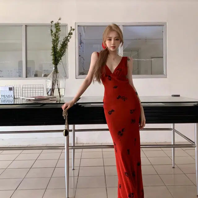 v