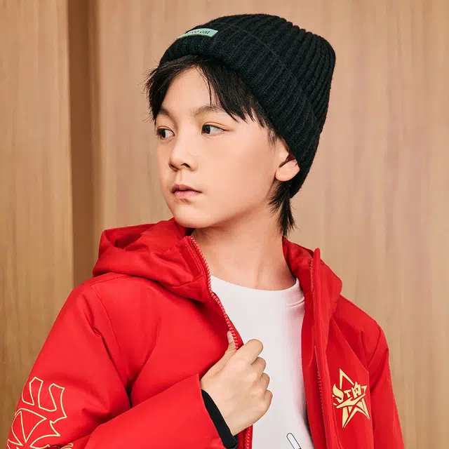 鸿星尔克儿童 亲肤保暖舒适柔软羽绒服 东方红 青少年