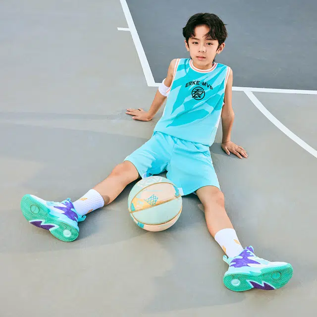 鸿星尔克儿童休闲运动套装 无畏时尚洋气百搭字母印花拼色篮球服 青少年