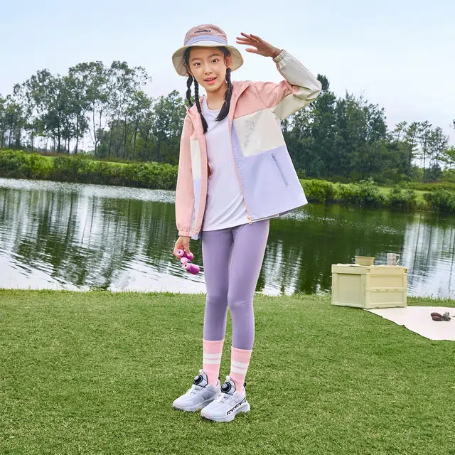 鸿星尔克儿童大衣 洋气舒适宽松拼色 沉静粉 青少年