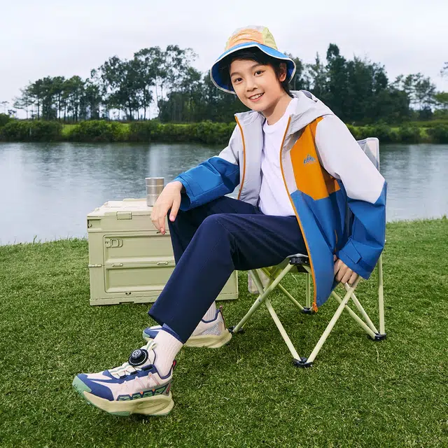 鸿星尔克儿童大衣 休闲保暖时尚百搭 欧泊蓝 青少年