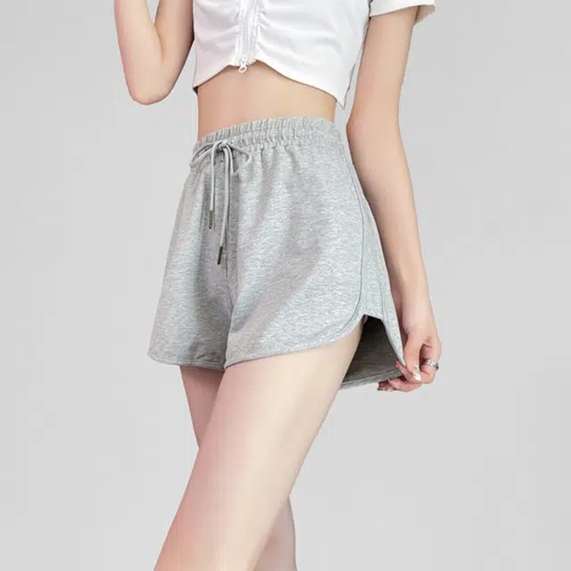 美力城 辣妹美式高腰显瘦女团显高显腿长热裤纯色简约凉感透气百搭宽松跑步锻炼健身松紧腰休闲运动短裤 女款