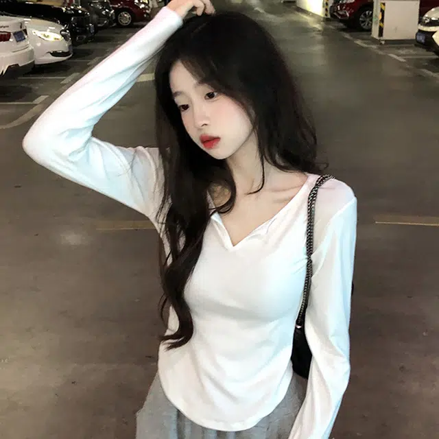 V T