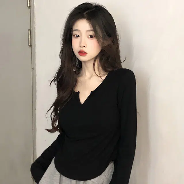 V T