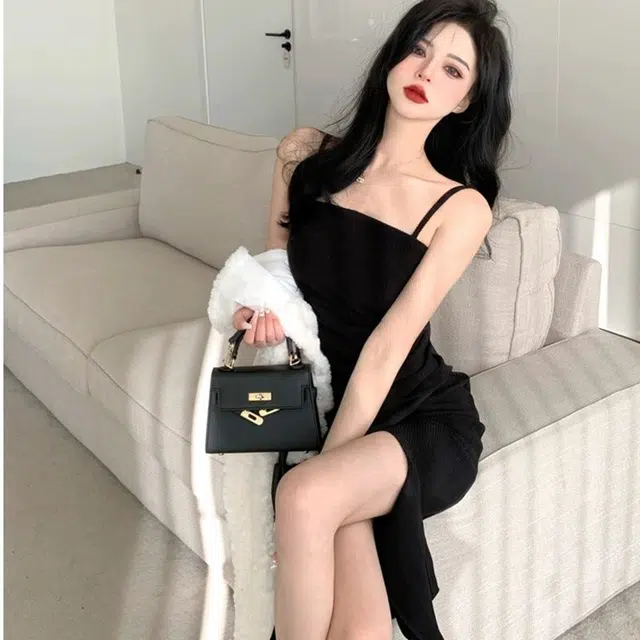 美力城 美式性感纯欲辣妹修身褶皱高腰开衩长款包臀可调节吊带连衣裙 女款