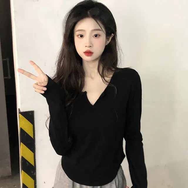 V T