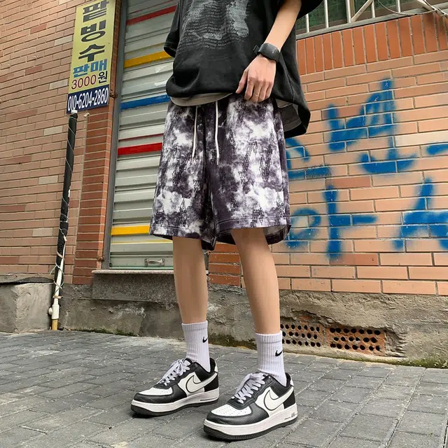 美力城 美式高街扎染抽绳五分裤满印花纹宽松沙滩休闲短裤 男女同款