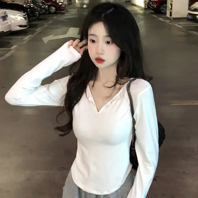 V T