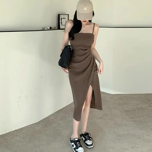 美力城 美式性感纯欲辣妹修身褶皱高腰开衩长款包臀可调节吊带连衣裙 女款