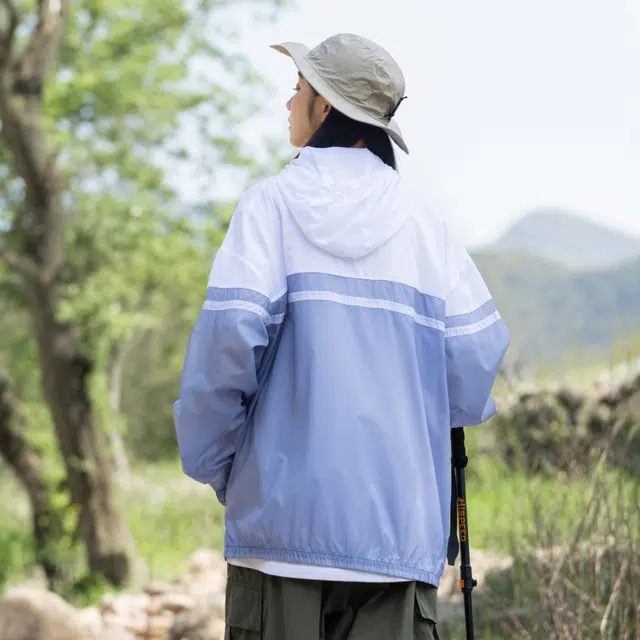 美力城 撞色拼接轻薄凉感户外皮肤衣简约宽松长袖连帽抽绳防晒服 男女同款