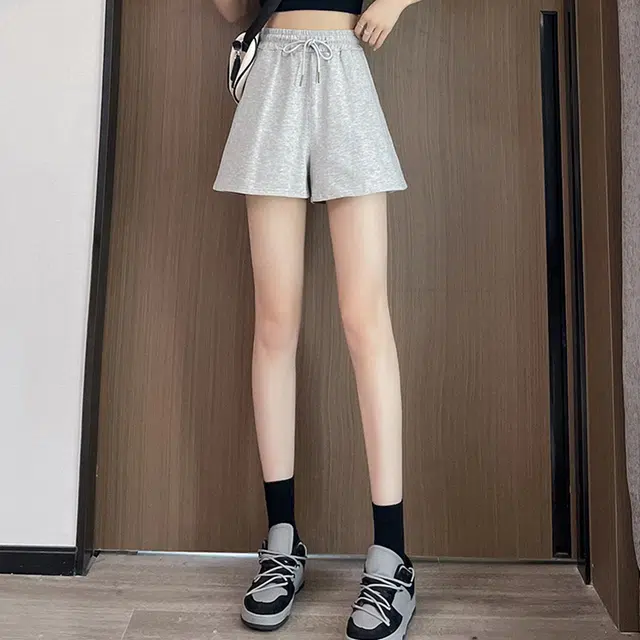 美力城 纯色高腰显瘦显腿长三分裤抽绳运动休闲短裤 女款