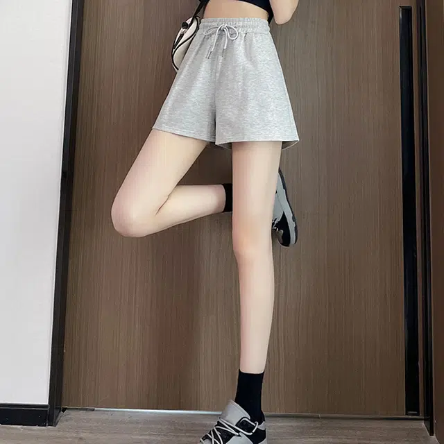 美力城 纯色高腰显瘦显腿长三分裤抽绳运动休闲短裤 女款