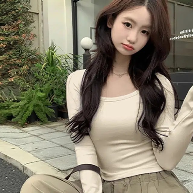 V T