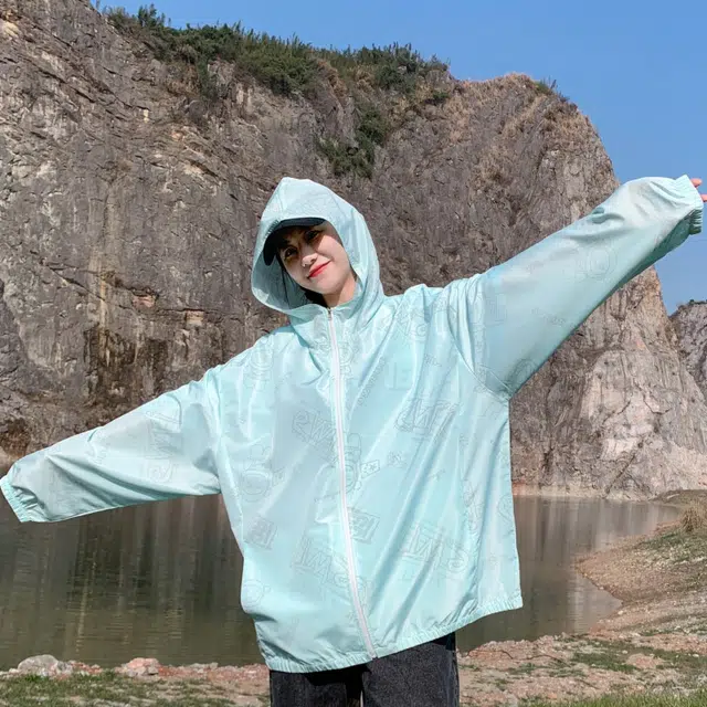 美力城 山系户外登山轻薄速干薄款皮肤防晒衣夹克外套 男女同款