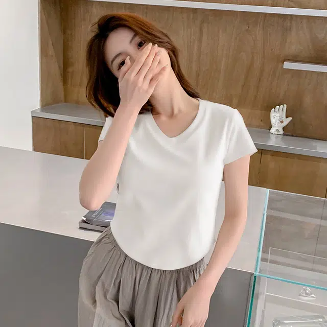 V T