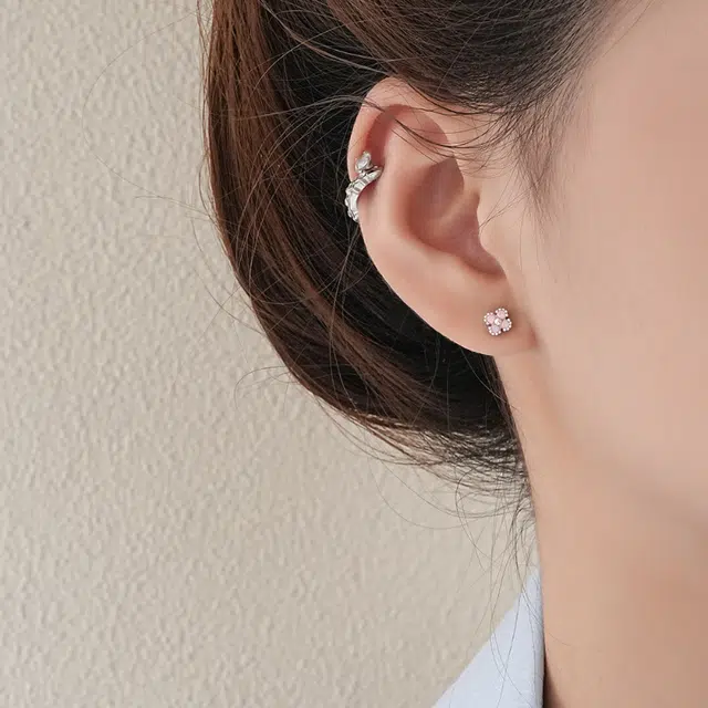 s999