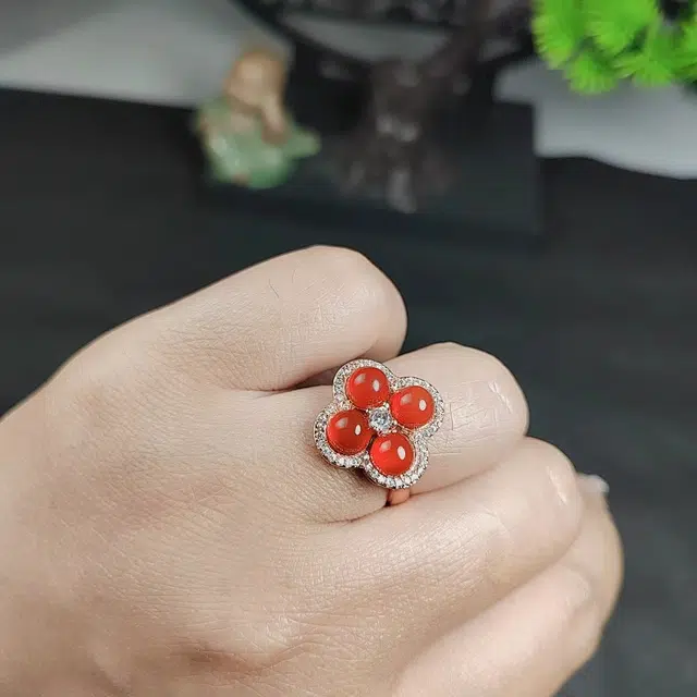 赐帛 轻奢简约精致红色玉髓玛瑙戒指复古中国风四叶草女士戒指